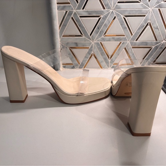 Billini Elegant Bone Clear Block Heel Sandals - Picture 4 of 9